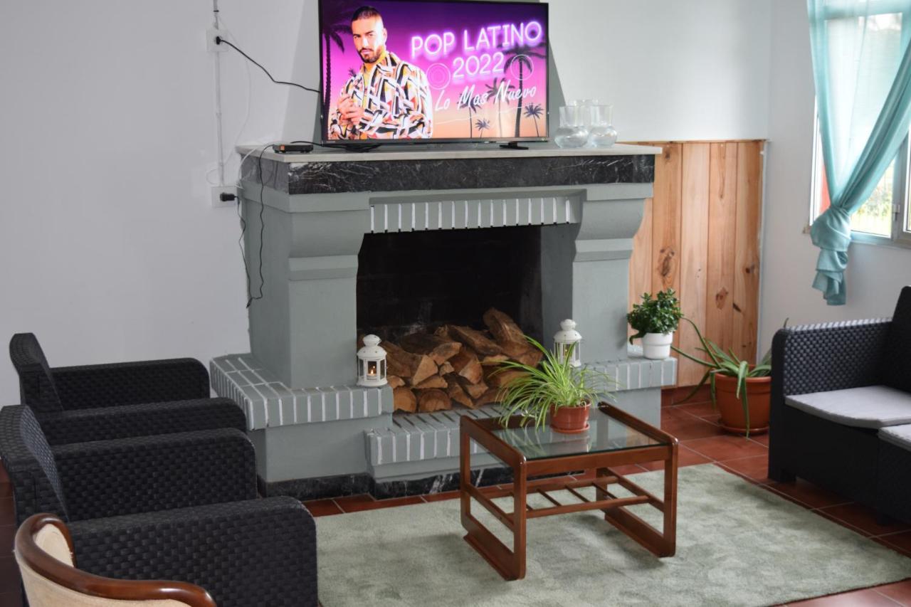 Albergue La Corona1 O Pino 外观 照片